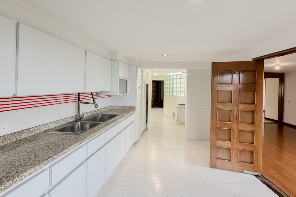 Apartamento en venta en Los Rosales, Bogotá · foto 7 de 20