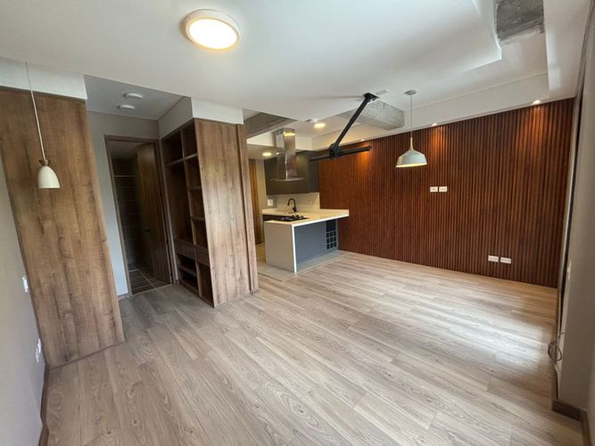 Apartaestudio en venta en La Candelaria, Bogotá, 40 m² · foto 3 de 19