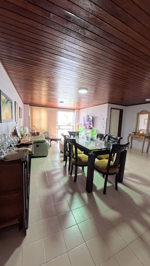 Apartamento de 4 alcobas en venta en Molinos Bajos, Floridablanca, 150 m² · foto 4 de 11