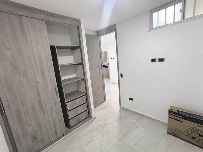 Apartamento de 2 alcobas en venta en Puerto Madero, Girón, 38 m² · foto 5 de 10