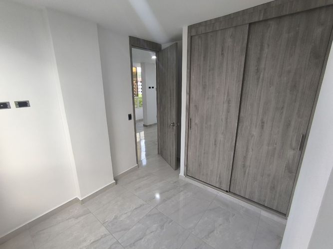 Apartamento de 2 alcobas en venta en Puerto Madero, Girón, 38 m² · foto 10 de 10