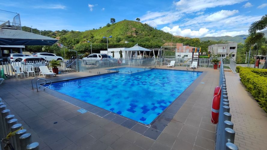 Apartamento de 3 alcobas en venta en Hacienda La Meseta, Girón, 69 m² · foto 21 de 21