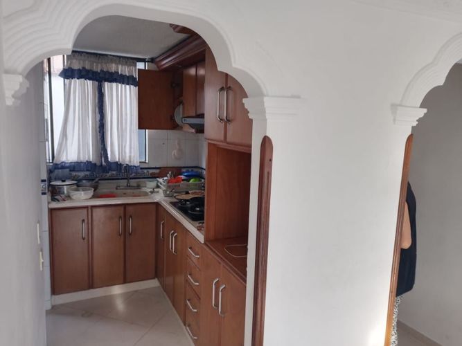 Apartamento de 4 alcobas en venta en Cañaveral, Floridablanca, 140 m² · foto 2 de 17