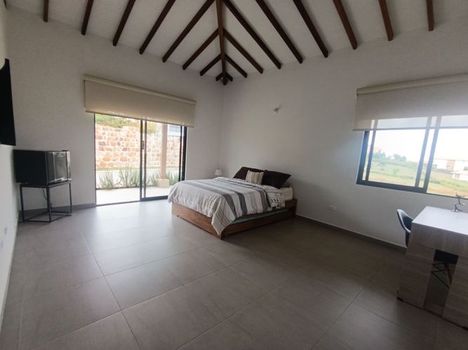 Casa de 6 alcobas en venta en Mesa De Los Santos, Piedecuesta, 439 m² · foto 6 de 24