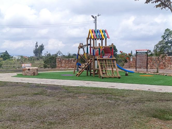 Casa de 6 alcobas en venta en Mesa De Los Santos, Piedecuesta, 439 m² · foto 23 de 24