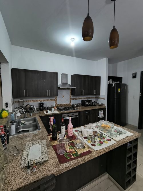 Edificio en venta en La Campiña, Cali, 691 m² · foto 2 de 8