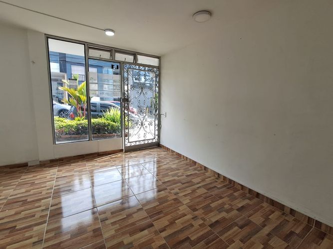Local en arriendo en Los Alpes, Pereira, 17 m² · foto 7 de 9