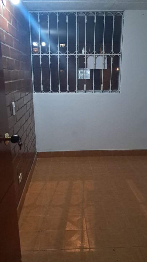 Apartamento en venta en Ismael Perdomo, Bogotá · foto 9 de 12