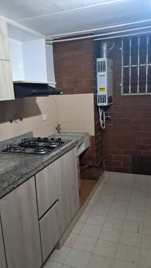 Apartamento en venta en Ismael Perdomo, Bogotá · foto 11 de 12
