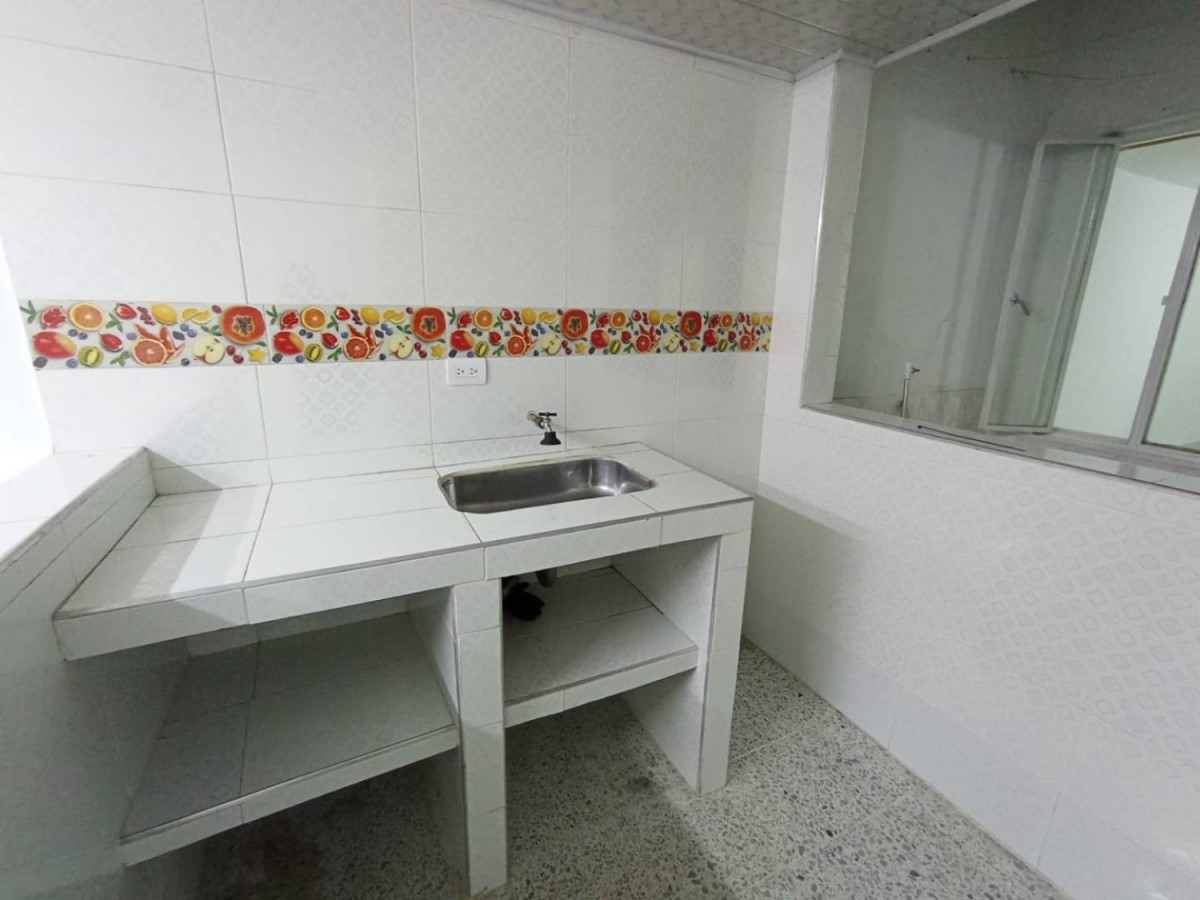 Casa en venta en Engativá, Bogotá · foto 3 de 13