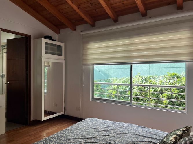Casa de 3 alcobas en venta en Loma Del Chocho, Envigado, 198 m² · foto 12 de 16