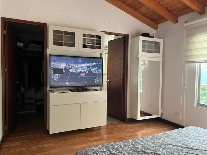 Casa de 3 alcobas en venta en Loma Del Chocho, Envigado, 198 m² · foto 14 de 16