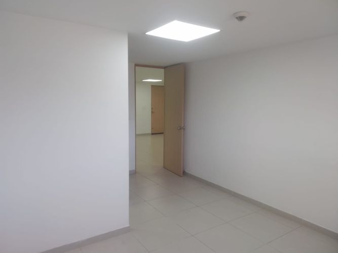 Oficina en venta en Naranjal, Medellín, 75 m² · foto 4 de 16