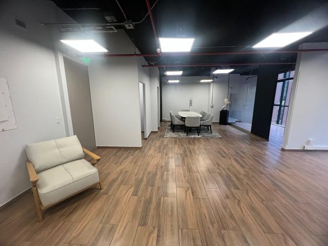 Oficina en arriendo en El Poblado, Medellín, 90 m² · foto 14 de 19