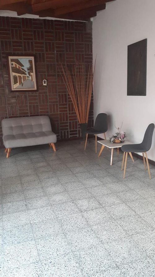 Casa de 5 alcobas en venta en Chorro De La Plata, Cali, 408 m² · foto 13 de 18