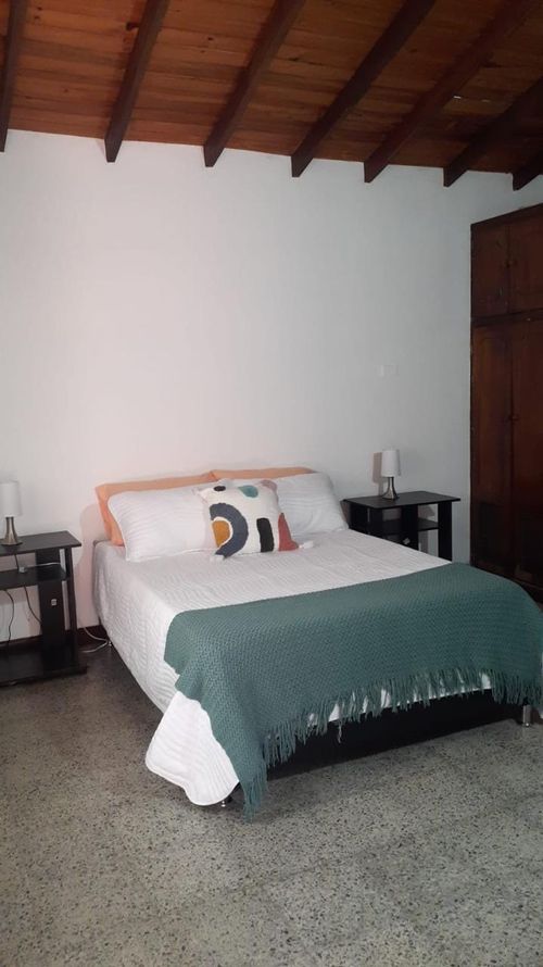Casa de 5 alcobas en venta en Chorro De La Plata, Cali, 408 m² · foto 17 de 18