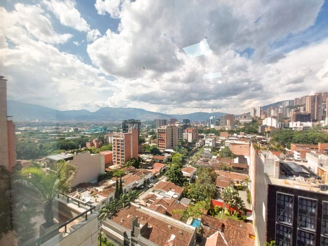Oficina en arriendo en El Poblado, Medellín, 57 m² · foto 7 de 11