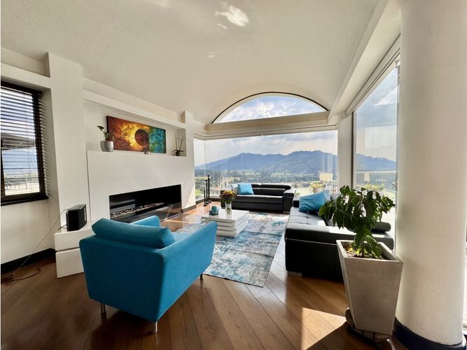 Casa de 4 alcobas en venta en Aposentos, Sopó, 480 m² · foto 3 de 24