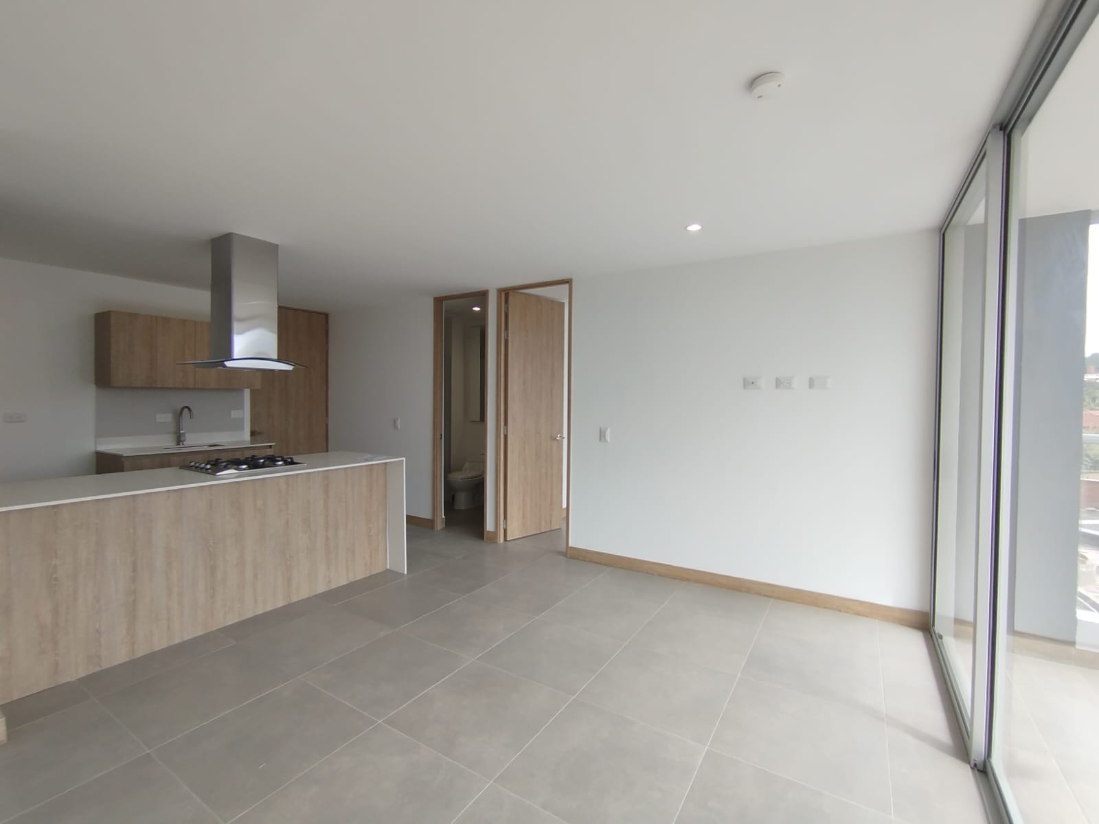 Apartamento en arriendo en Centro, Rionegro · foto 3 de 14
