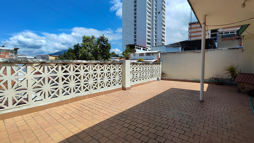 Casa de 11 alcobas en venta en San Alonso, Bucaramanga, 550 m² · foto 22 de 24