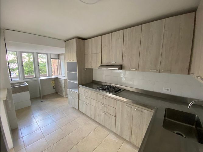 Apartamento en venta en Suramericana, Medellín · foto 3 de 23