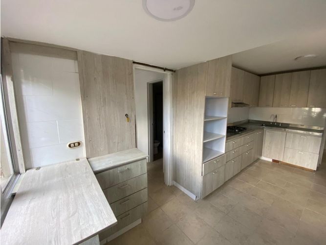 Apartamento en venta en Suramericana, Medellín · foto 5 de 23