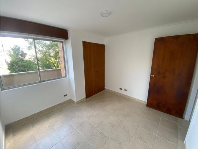 Apartamento en venta en Suramericana, Medellín · foto 8 de 23