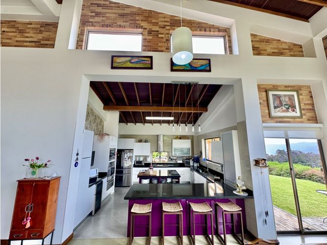 Casa de 3 alcobas en venta en Yerbabuena, Sopó, 450 m² · foto 5 de 24