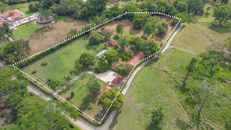 4BR Country House in El espinal for Sale - 2