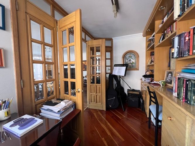 Apartamento de 3 alcobas en venta en La Carolina, Bogotá, 180 m² · foto 5 de 23