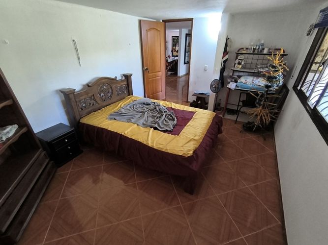 Casa de 18 alcobas en venta en Ruitoque, Piedecuesta, 440 m² · foto 9 de 24