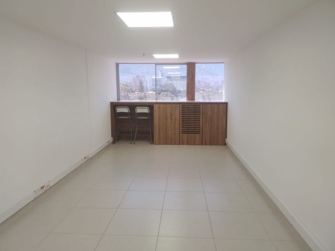 Oficina en venta en Naranjal, Medellín, 75 m² · foto 7 de 16