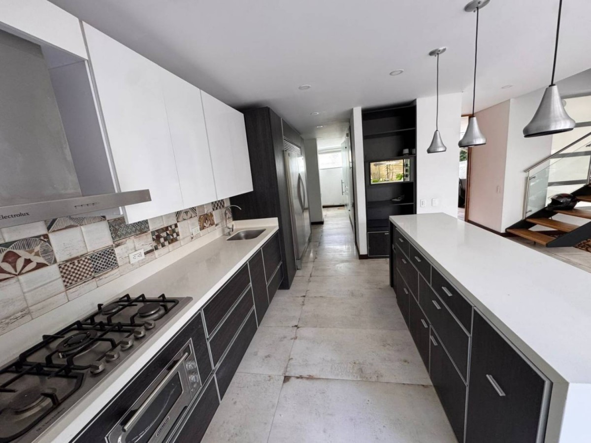 4BR House in Barro blanco (220 m²)