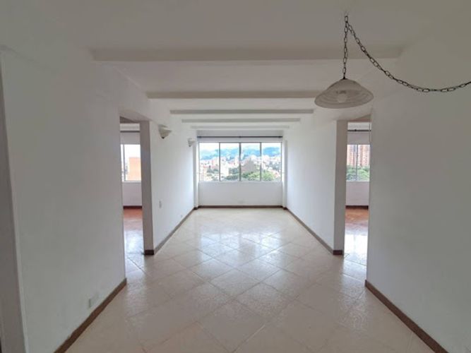 Apartamento de 3 alcobas en arriendo en Calasanz, Medellín, 76 m² · foto 4 de 17