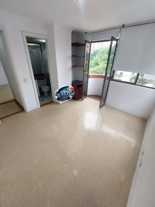 Apartamento en venta en El Poblado, Medellín · foto 9 de 21