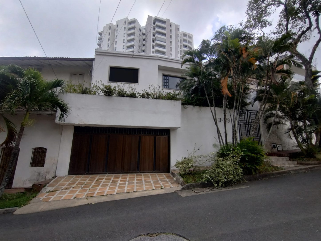 Casa en Arriendo en Santa teresita, Cali