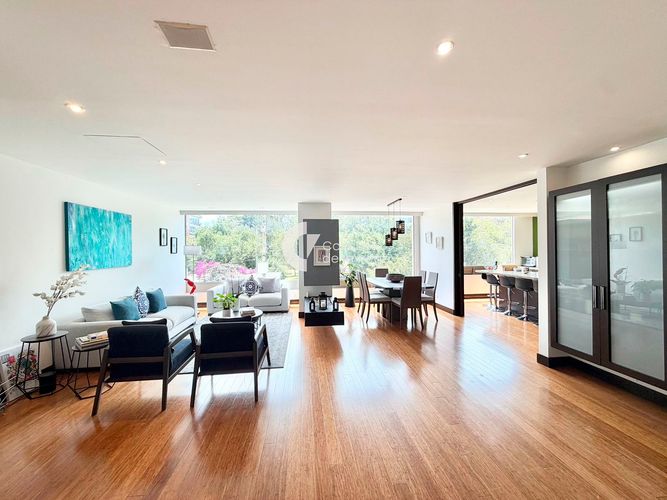 Apartamento de 2 alcobas en venta en Santa Paula, Bogotá, 193 m² · foto 2 de 14