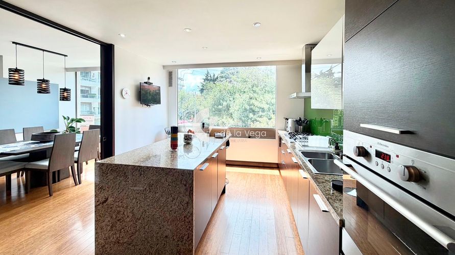 Apartamento de 2 alcobas en venta en Santa Paula, Bogotá, 193 m² · foto 3 de 14