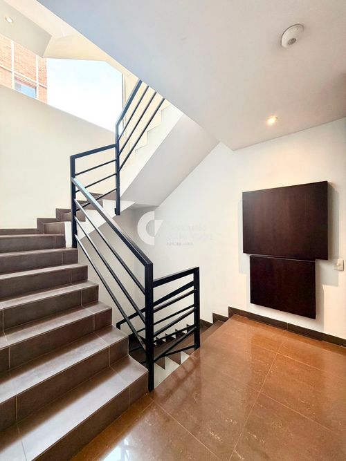 Apartamento de 2 alcobas en venta en Santa Paula, Bogotá, 193 m² · foto 9 de 14