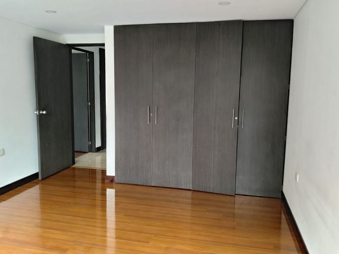 Apartamento de 4 alcobas en arriendo en El Poblado, Medellín, 295 m² · foto 12 de 20