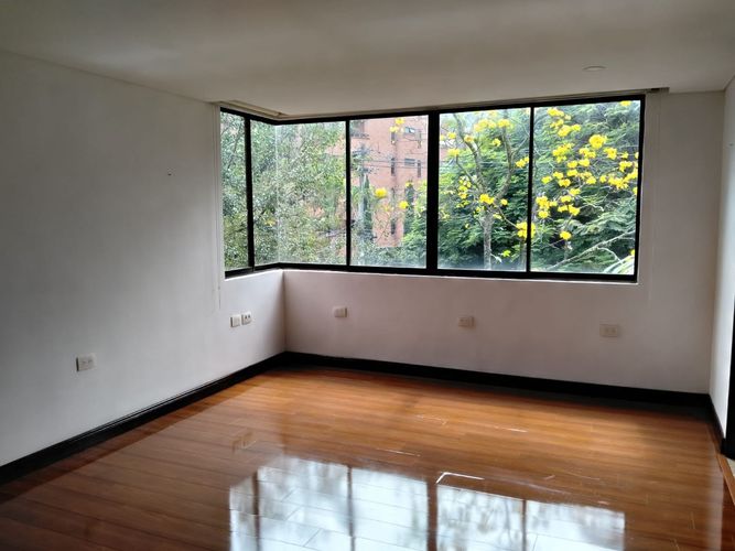 Apartamento de 4 alcobas en arriendo en El Poblado, Medellín, 295 m² · foto 15 de 20