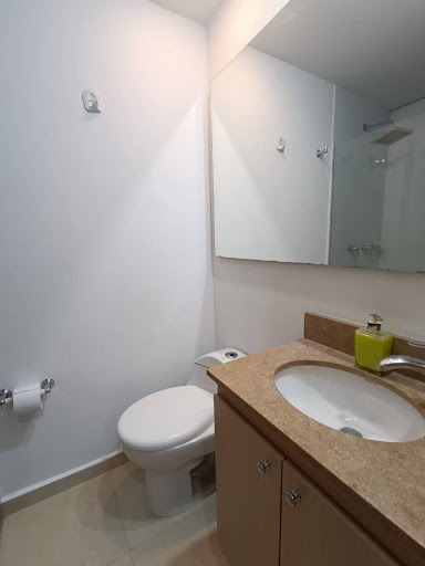 Apartamento en arriendo en Loma De San Jose, Sabaneta · foto 13 de 17