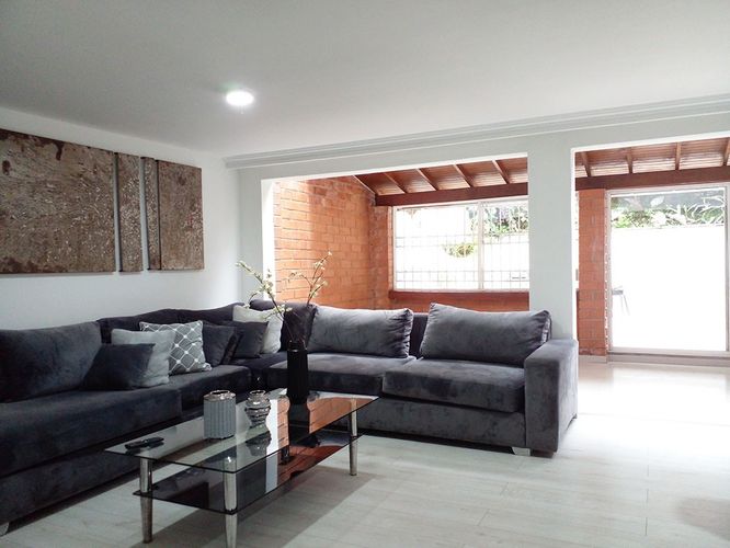 Casa de 4 alcobas en venta en El Poblado, Medellín, 200 m² · foto 6 de 20