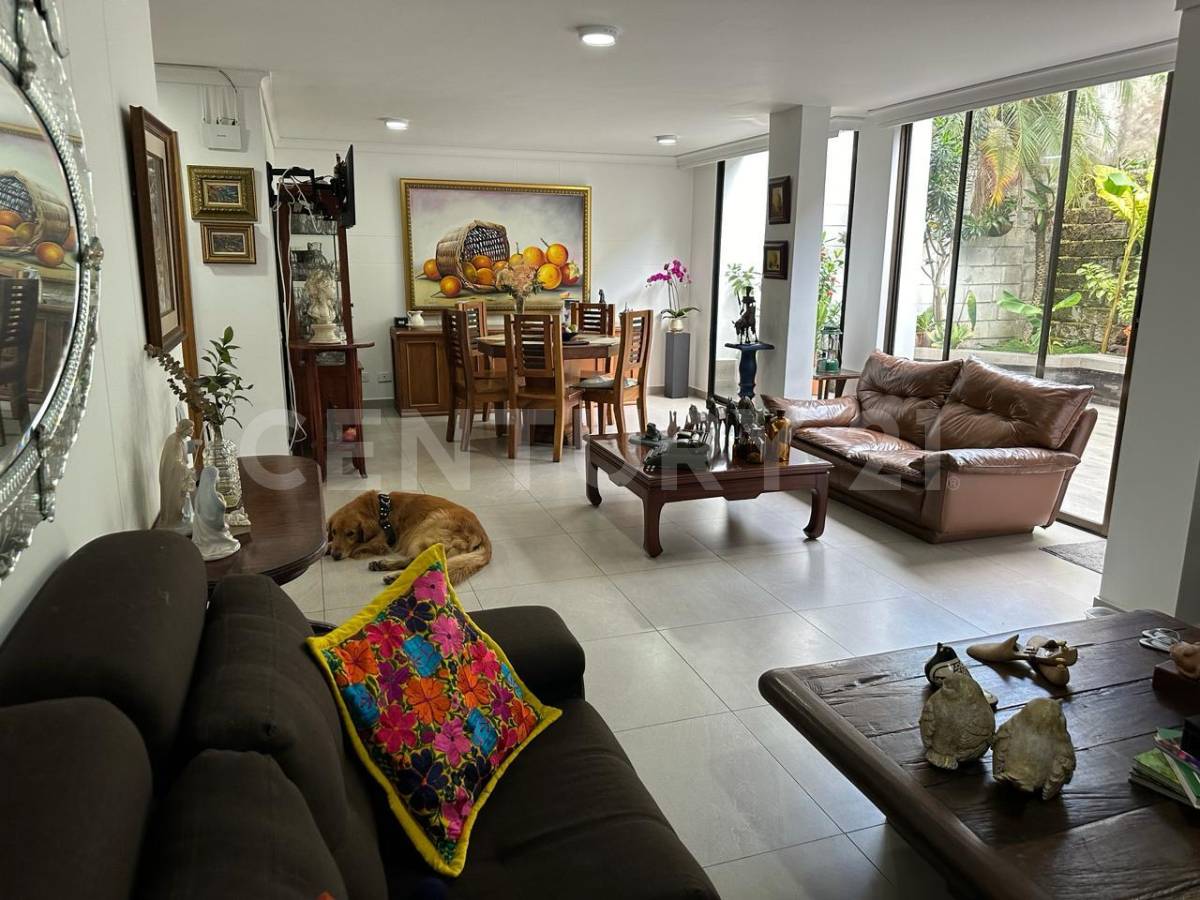 Casa en Venta en San Lucas, Medellín