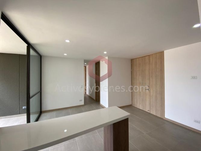 Apartamento de 2 alcobas en venta en Llano Grande, Rionegro, 68 m² · foto 6 de 18