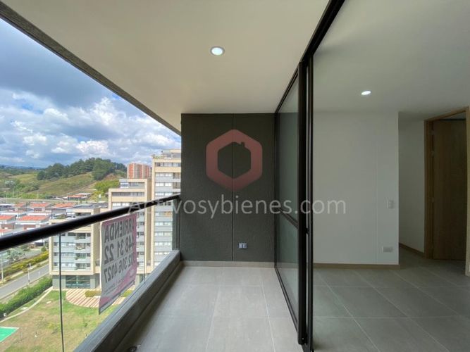 Apartamento de 2 alcobas en venta en Llano Grande, Rionegro, 68 m² · foto 7 de 18