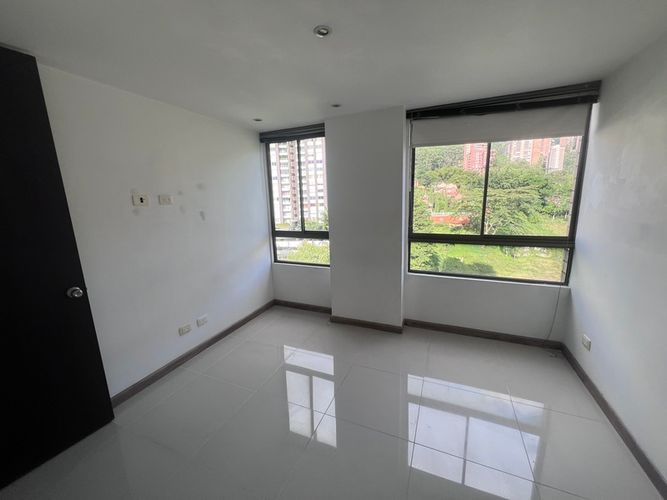 Apartamento de 2 alcobas en arriendo en Altos Del Poblado, Medellín, 72 m² · foto 7 de 12