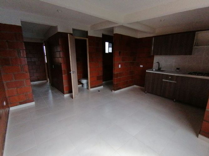 Apartamento de 3 alcobas en venta en Ruitoque, Girón, 56 m² · foto 3 de 7