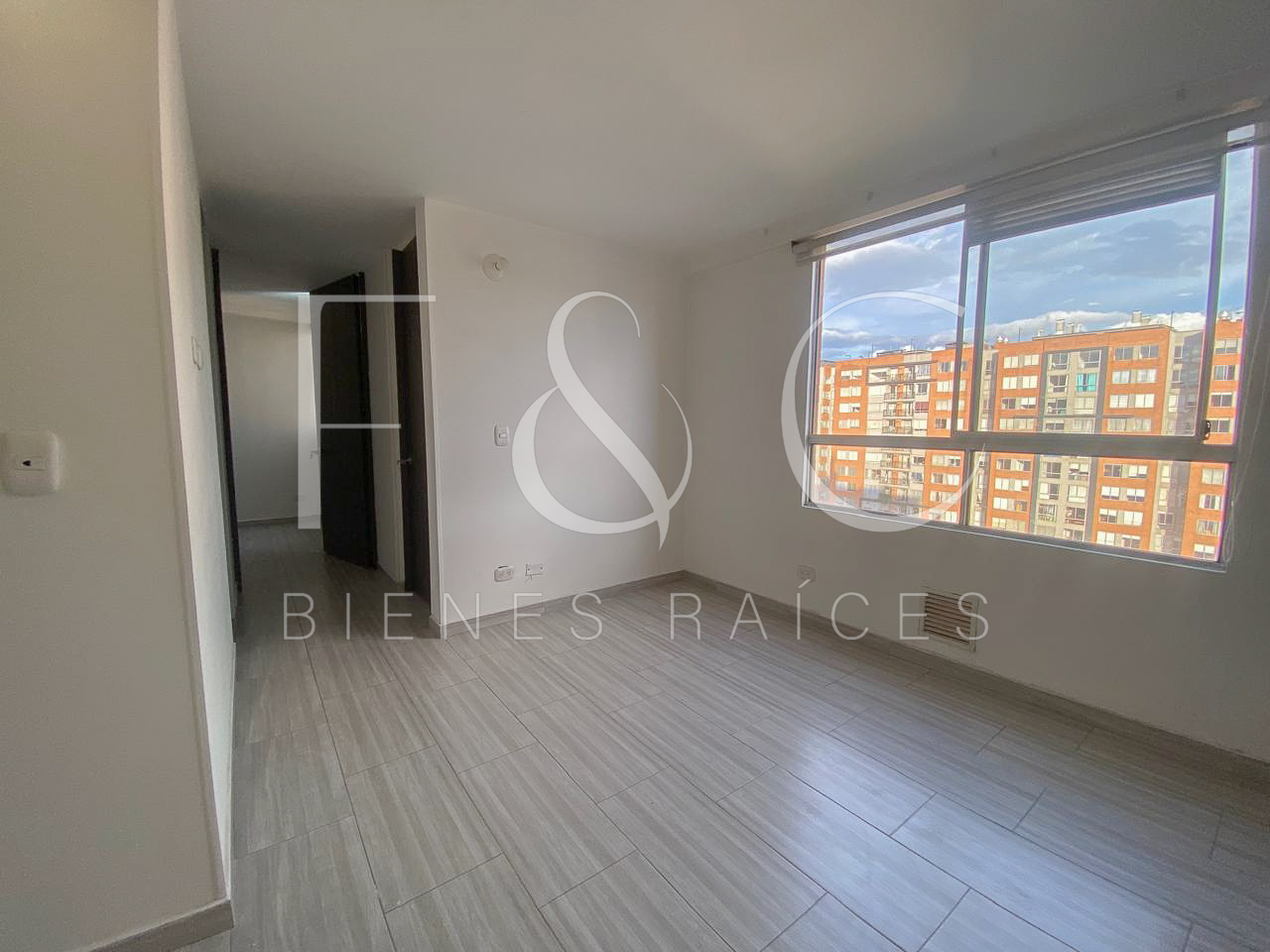 Apartamento en venta en Castilla, Bogotá · foto 3 de 15