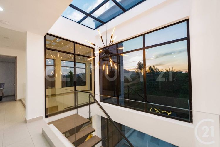 Casa de 3 alcobas en venta en Rionegro, 660 m² · foto 2 de 24